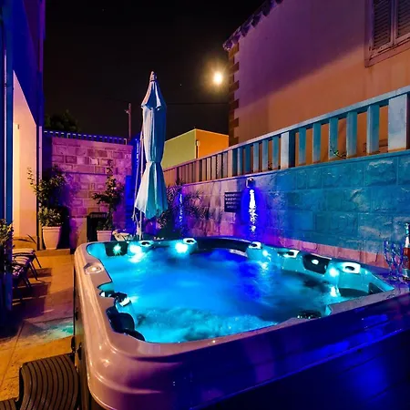 Aura - Comfort 6 With Shared Swimming Pool 아파트 두브로브니크