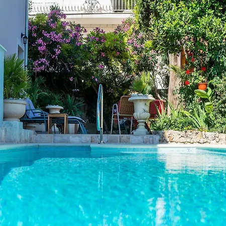 Aura - Comfort 6 With Shared Swimming Pool Дубровник